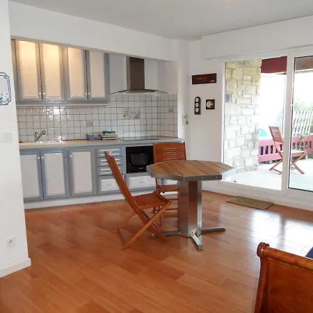 Ref 005 Pour Deux Personnes Avec Terrasse Avec Piscine Port Crouesty Apartman *
